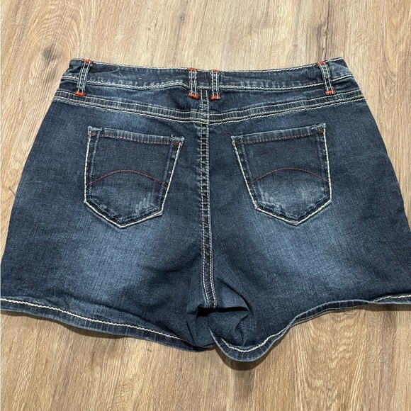 18W Jean Shorts from Cato - Picture 3 of 3